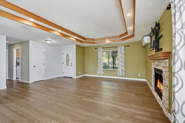 18669 Deer Hill Rd, Hidden Valley Lake, CA 95467