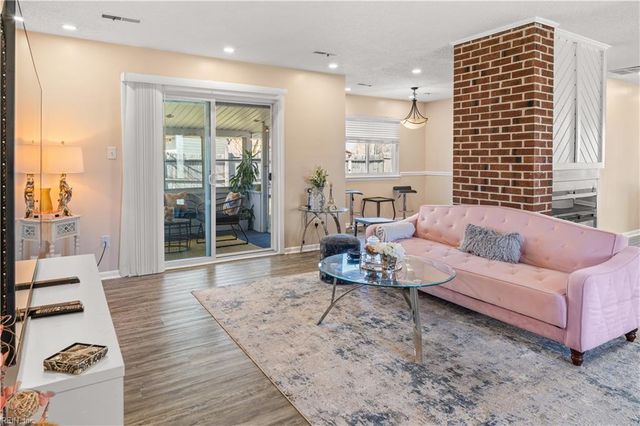 5104 Holly Farms DR, Virginia Beach, VA 23450