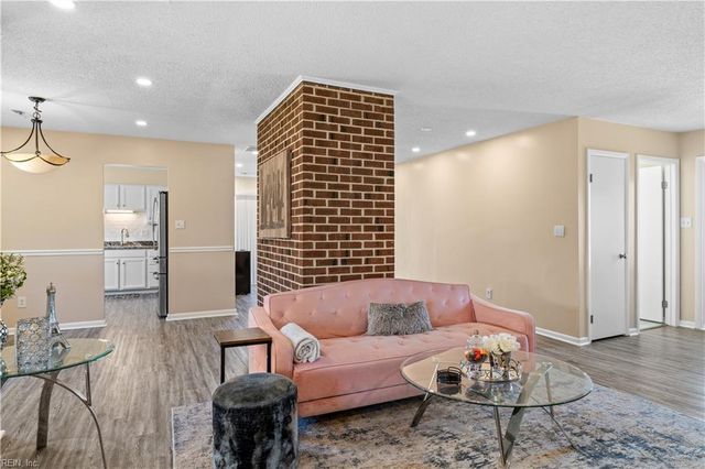 5104 Holly Farms DR, Virginia Beach, VA 23450