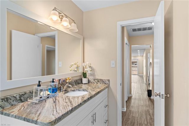 5104 Holly Farms DR, Virginia Beach, VA 23450