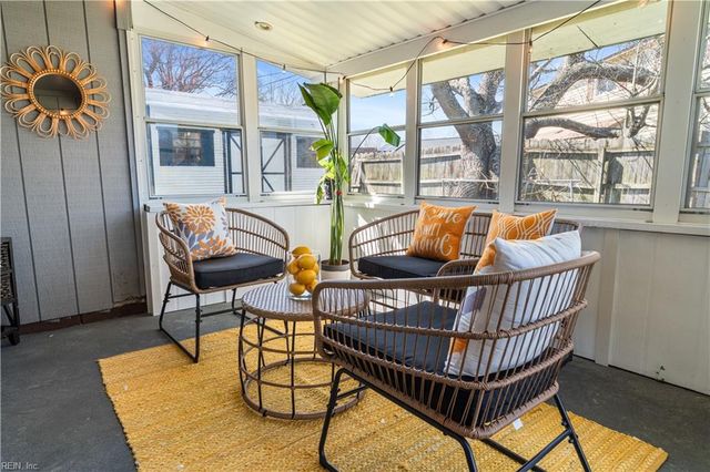 5104 Holly Farms DR, Virginia Beach, VA 23450