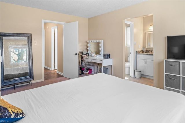 5104 Holly Farms DR, Virginia Beach, VA 23450