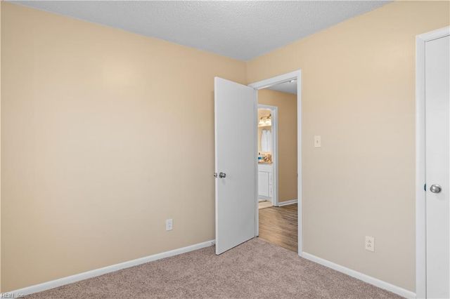 5104 Holly Farms DR, Virginia Beach, VA 23450