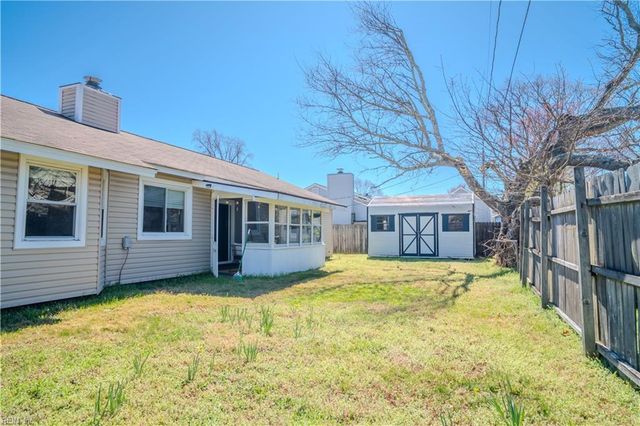 5104 Holly Farms DR, Virginia Beach, VA 23450