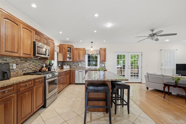 61 Jane Street, Hartsdale, NY 10530