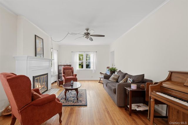 61 Jane Street, Hartsdale, NY 10530