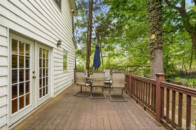 61 Jane Street, Hartsdale, NY 10530