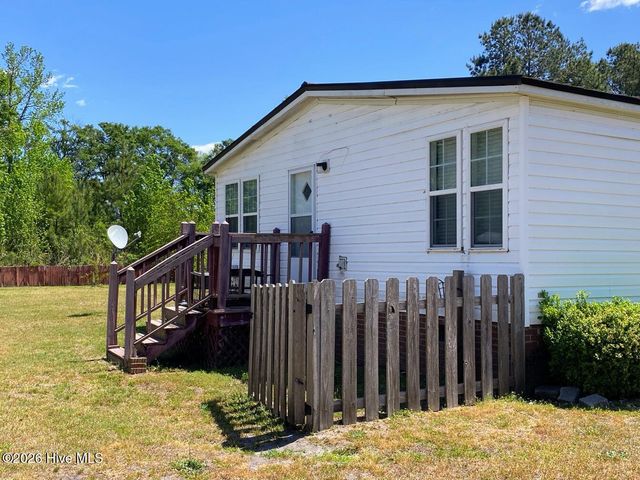 821 Lewis Drive, Grifton, NC 28530