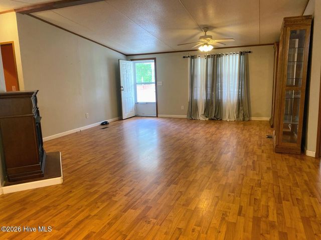 821 Lewis Drive, Grifton, NC 28530