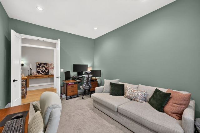 27 Owls Nest, Plymouth, MA 02360