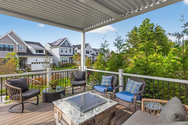 27 Owls Nest, Plymouth, MA 02360