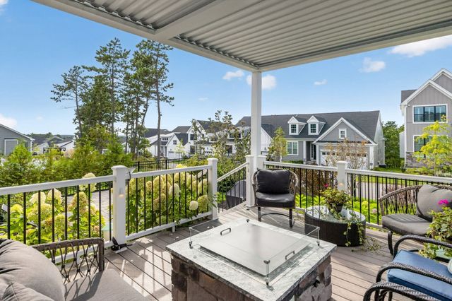 27 Owls Nest, Plymouth, MA 02360