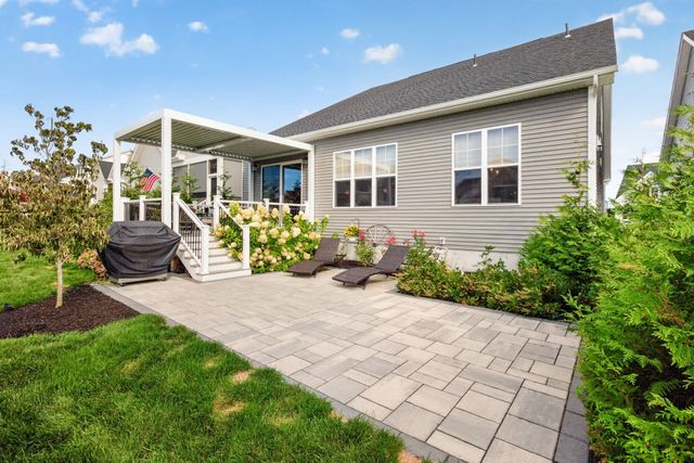 27 Owls Nest, Plymouth, MA 02360