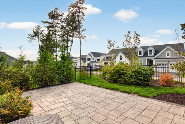 27 Owls Nest, Plymouth, MA 02360