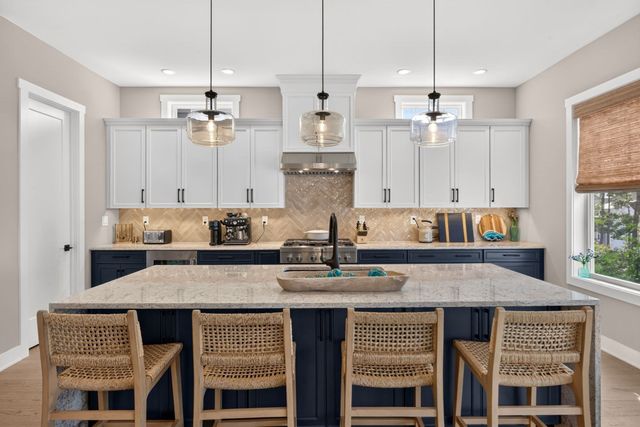 27 Owls Nest, Plymouth, MA 02360