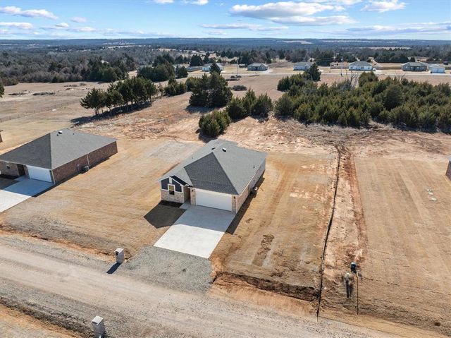 5261 Grassland Drive, Guthrie, OK 73044