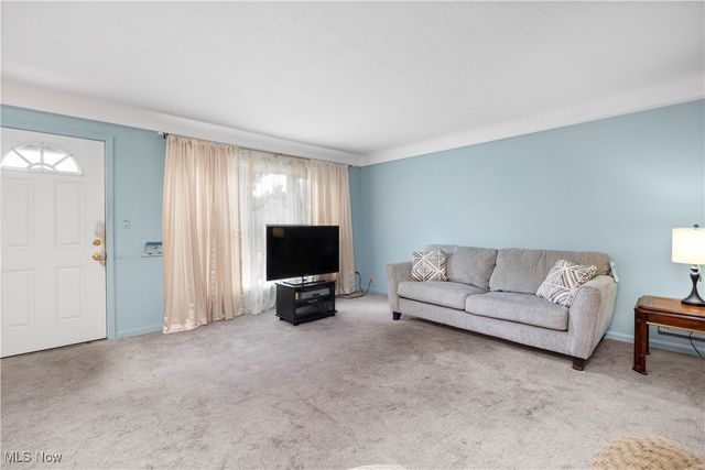 10910 Windham Road, Parma, OH 44130