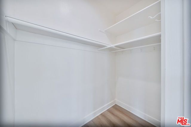 132 S Kenmore Avenue, Los Angeles, CA 90004