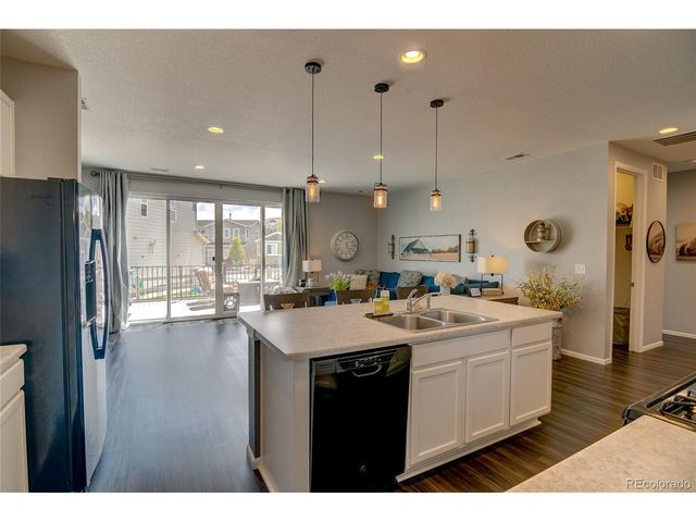 1868 Makley Loop, Castle Rock, CO 80104