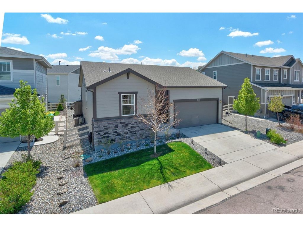 1868 Makley Loop, Castle Rock, CO 80104