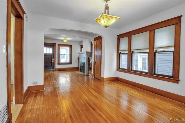 60 Euclid Avenue, Tonawanda, NY 14217