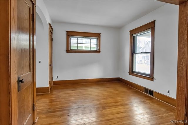 60 Euclid Avenue, Tonawanda, NY 14217