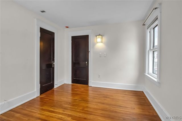 60 Euclid Avenue, Tonawanda, NY 14217