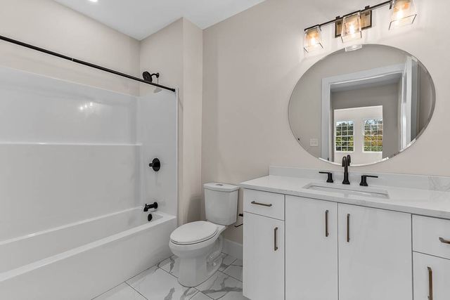 22 Everett St 424, Westwood, MA 02090