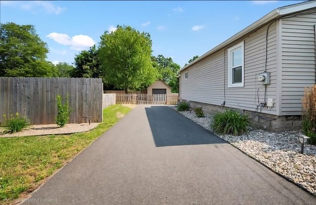 89 Homer Ave, Chicopee, MA 01020