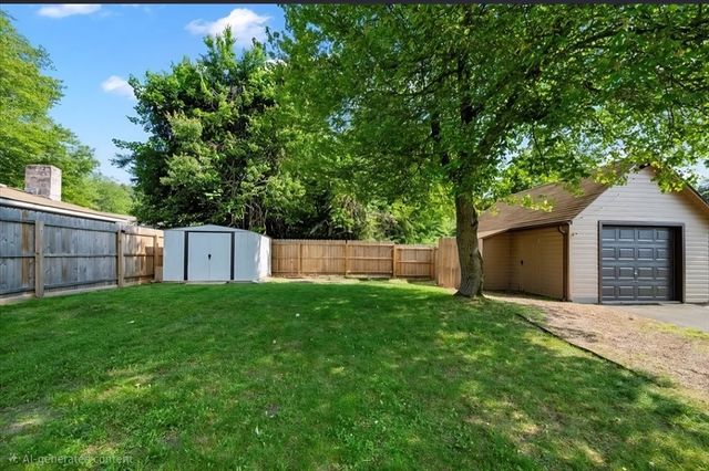89 Homer Ave, Chicopee, MA 01020