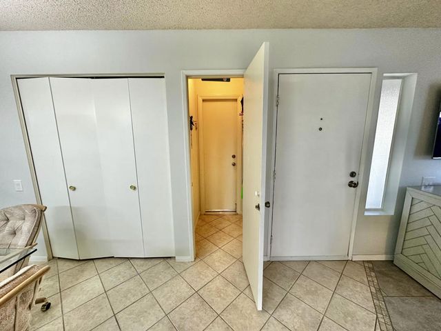 1679 Sunflower Court N, Palm Springs, CA 92262