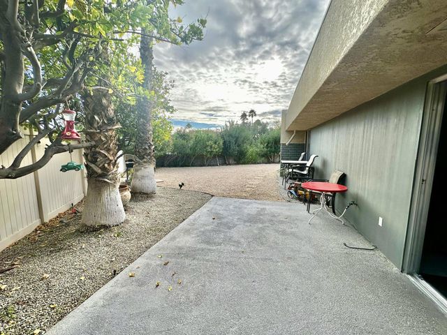 1679 Sunflower Court N, Palm Springs, CA 92262