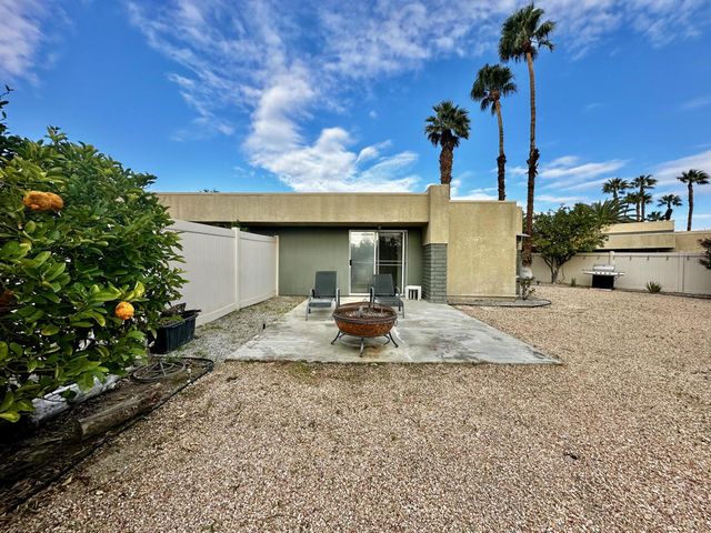 1679 Sunflower Court N, Palm Springs, CA 92262