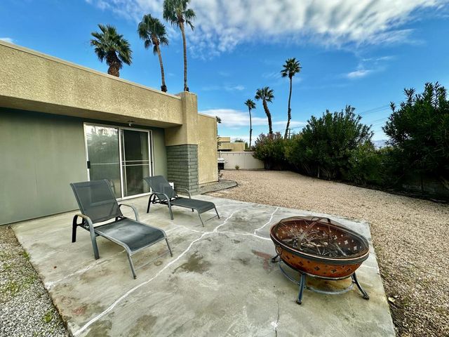 1679 Sunflower Court N, Palm Springs, CA 92262