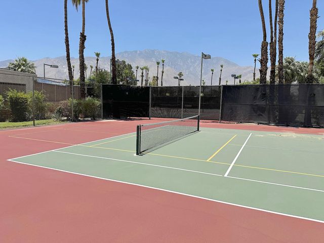 1679 Sunflower Court N, Palm Springs, CA 92262