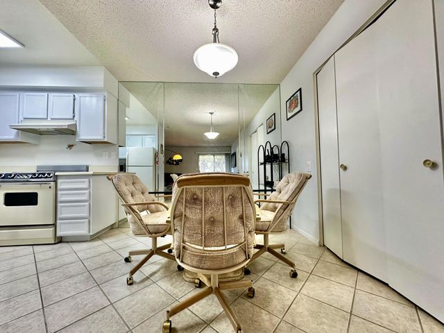 1679 Sunflower Court N, Palm Springs, CA 92262