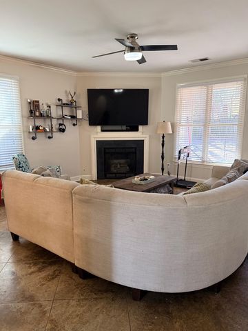 63 N MERTON ST N, Memphis, TN 38112