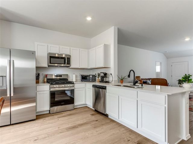 3856 Ada Avenue, Harrah, OK 73045