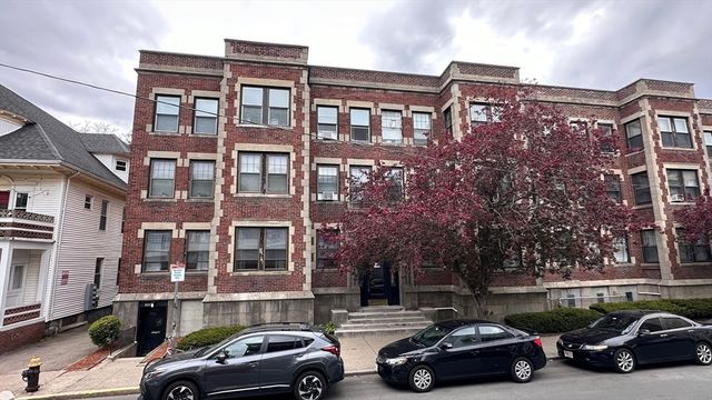 40 Chester St 1, Boston, MA 02134