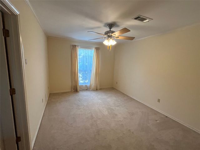 1712 Hampton Court, Bedford, TX 76021