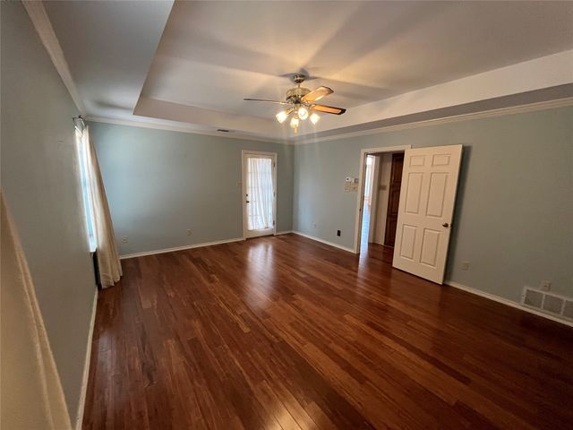 1712 Hampton Court, Bedford, TX 76021
