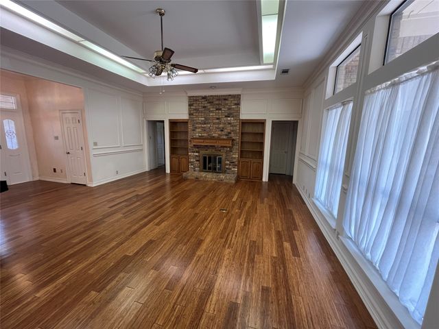 1712 Hampton Court, Bedford, TX 76021