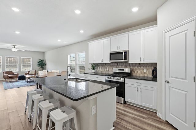 5725 Castle Peak Bend, Fort Worth, TX 76126