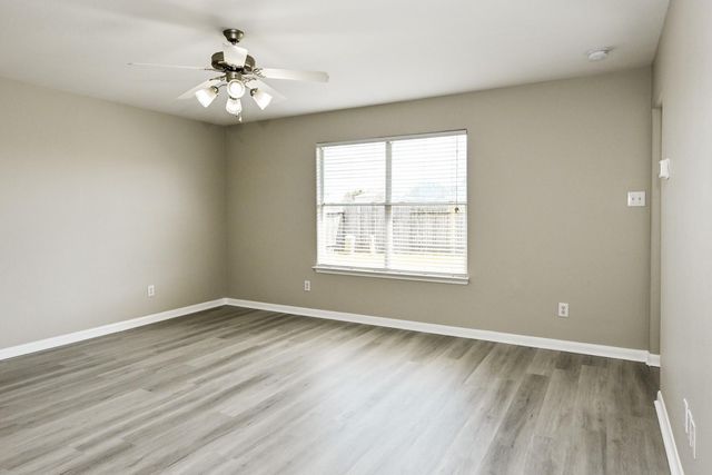 6823 Garnet Trail Lane, Richmond, TX 77469