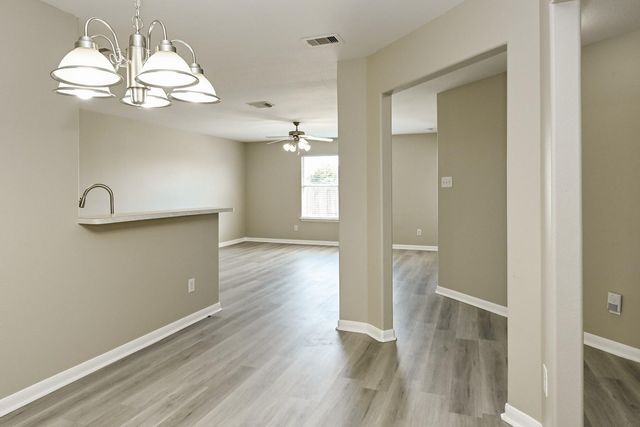 6823 Garnet Trail Lane, Richmond, TX 77469