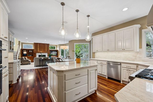 11356 Entrevaux Drive, Eden Prairie, MN 55347