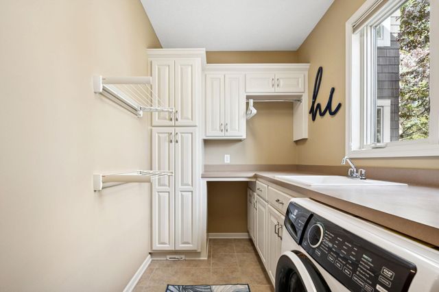 11356 Entrevaux Drive, Eden Prairie, MN 55347