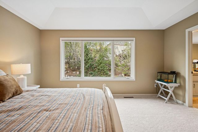 11356 Entrevaux Drive, Eden Prairie, MN 55347