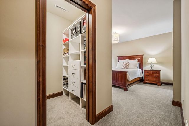 11356 Entrevaux Drive, Eden Prairie, MN 55347