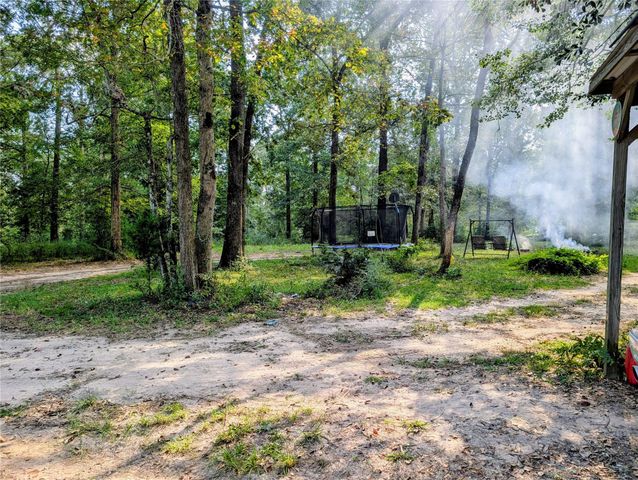 896 Wood Haven, Livingston, TX 77351